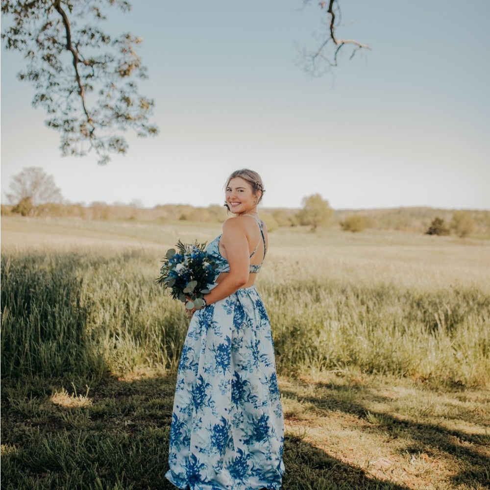 Pretty flower pattern - Picture 3 of 5